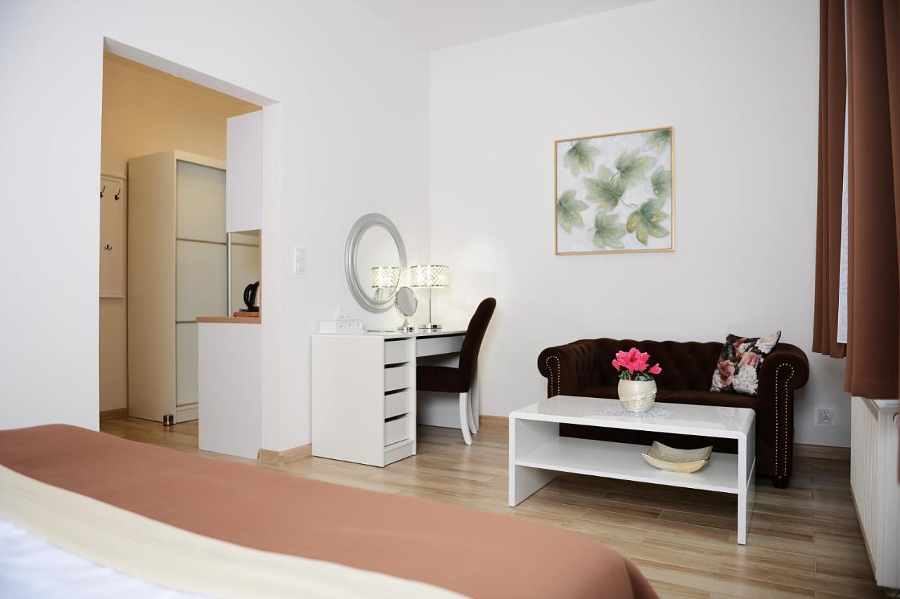 Rezydencja Mysliwska - Apartamenty Koszalin Luaran gambar